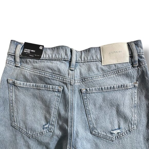NWT Express Straight Ankle High Rise Distressed Light Wash Denim Jeans Womens 4R - Picture 4 of 6